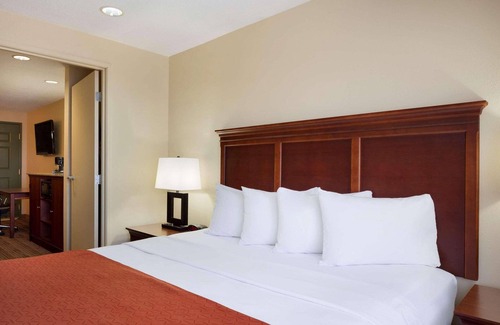 Macedonia Hotel | Country Inn & Suites by Radisson, Macedonia, OH