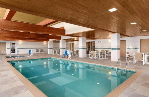 Rochester Hotel | Country Inn & Suites by Radisson, Rochester South, MN