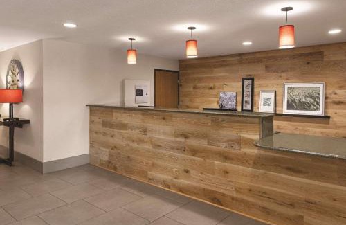 Abingdon Hotel | Country Inn & Suites by Radisson, Abingdon, VA