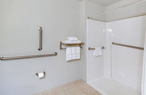 Ashland Hotel | Country Inn & Suites by Radisson, Ashland - Hanover, VA