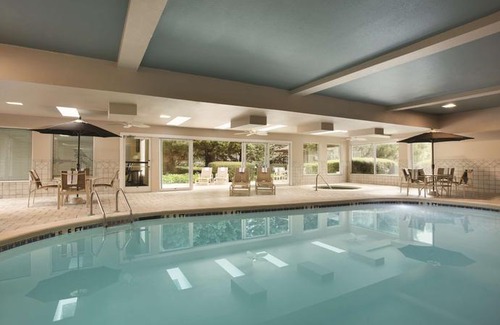 Eagan Park Hotel | Country Inn & Suites by Radisson Atlanta Airport North GA