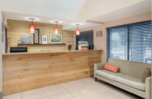 Columbia Hotel | Country Inn & Suites by Radisson, Columbia, MO
