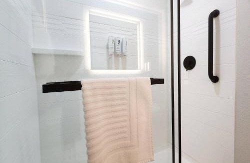 Dahlgren Hotel | Country Inn & Suites by Radisson, Dahlgren-King George, VA