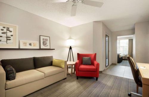 Plymouth Hotel | Country Inn & Suites by Radisson, Minneapolis West, MN