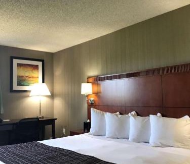 East Columbia Hotel | Country Inn & Suites by Radisson, Delta Park North Portland