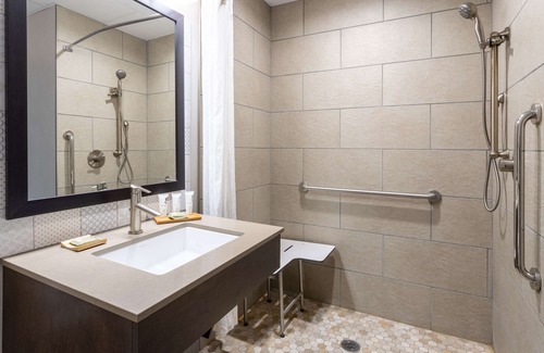 Valdosta Hotel | Country Inn & Suites by Radisson, Valdosta, GA