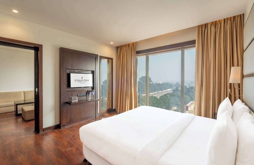 Bhiwadi Hotel | Country Inn & Suites by Radisson, Bhiwadi