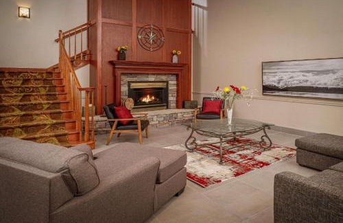 Sprague Hotel | Country Inn & Suites by Radisson, Beckley, WV