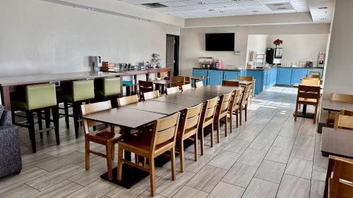 Bel Air Hotel | Country Inn & Suites by Radisson, Bel Air-Aberdeen, MD