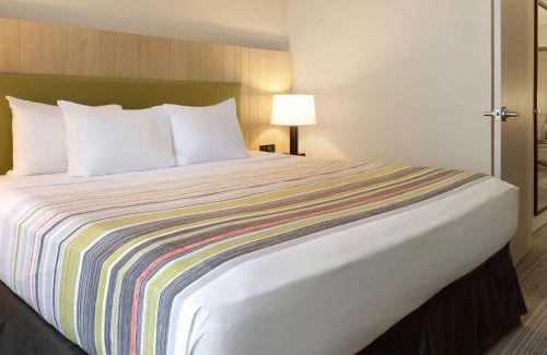 Concord Hotel | Country Inn & Suites by Radisson, Concord (Kannapolis), NC