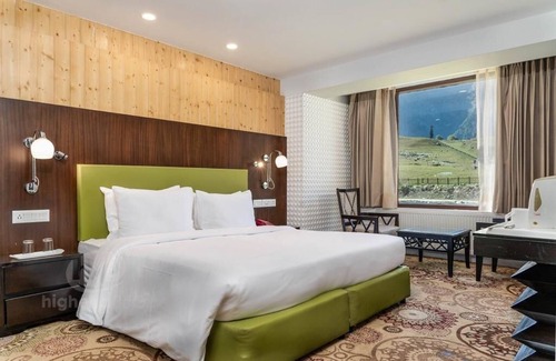 Sonamarg Hotel | Country Inn & Suites by Radisson, Sonamarg