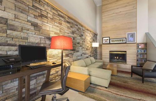 Ankeny Hotel | Country Inn & Suites by Radisson, Ankeny, IA