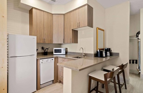 Greeley Hotel | Country Inn & Suites by Radisson, Greeley, CO