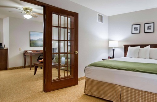 Greeley Hotel | Country Inn & Suites by Radisson, Greeley, CO