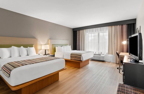 Hollins Hotel | Country Inn & Suites by Radisson, Roanoke, VA