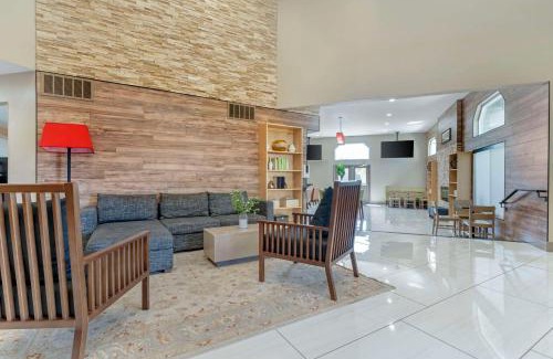Vallejo Hotel | Country Inn & Suites by Radisson, Vallejo Napa Valley, CA