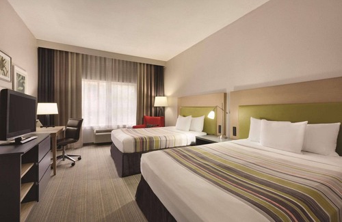 Raisin Hotel | Country Inn & Suites by Radisson, Fresno North, CA