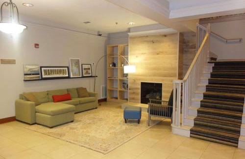 Helen Hotel | Country Inn & Suites by Radisson, Helen, GA