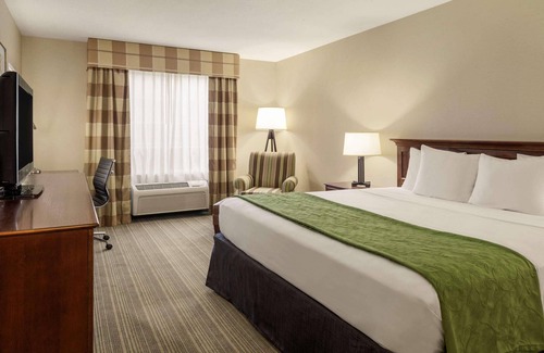 Lima Hotel | Country Inn & Suites by Radisson, Lima