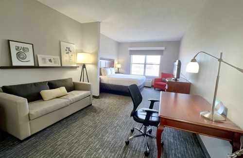Harrisonburg Hotel | Country Inn & Suites by Radisson, Harrisonburg, VA