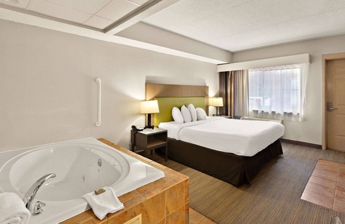 Jonesborough Hotel | Country Inn & Suites by Radisson, Jonesborough-Johnson City West, TN