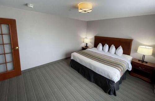 Little Chute Hotel | Country Inn & Suites by Radisson, Appleton North, WI