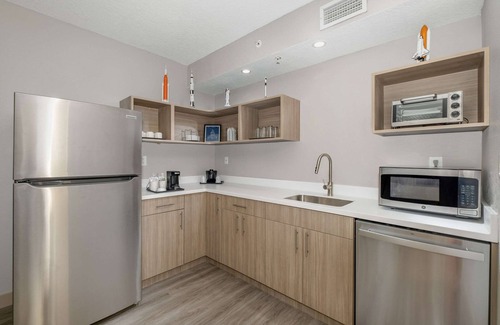 Port Canaveral Hotel | Country Inn & Suites by Radisson, Port Canaveral, FL