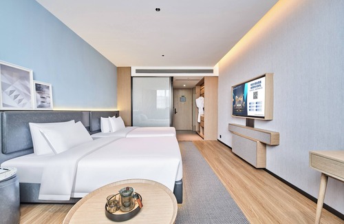 Xincheng Hotel | Country Inn & Suites Xi'an Bell Towers