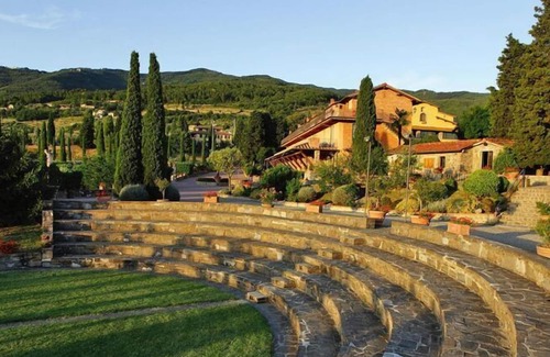 San Donato in Fronzano Apartment | Country Estate Fattoria degli Usignoli