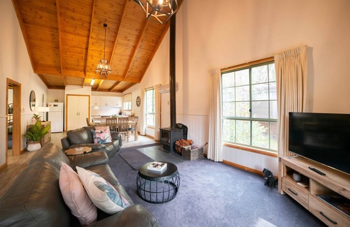 Halls Gap House | Country Lane Cottage