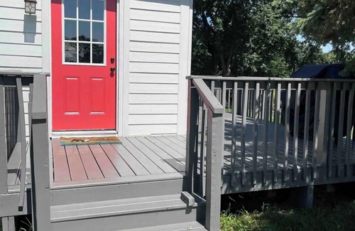 Leroy House | Country life at McIntosh Manor - 2 bedroom home