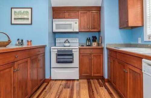 Lexington House | Country living in a private setting, The Loft at Springhouse Farm