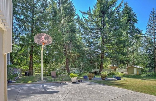 Cobble Hill House | Country Living at it's best! 3 bedroom top-floor suite.