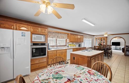 Springfield House | Country living at its best, chickens and a beautiful stocked pond to fish in