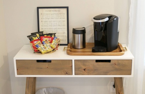 Hallsville Apartment | Country living at its best!
