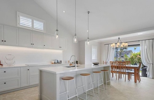 Papakura House | Country Living At Its Best | Indoor Outdoor Dream