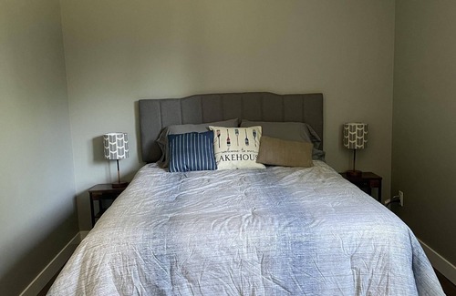 Salmon Arm Apartment | Country Living by the Lake