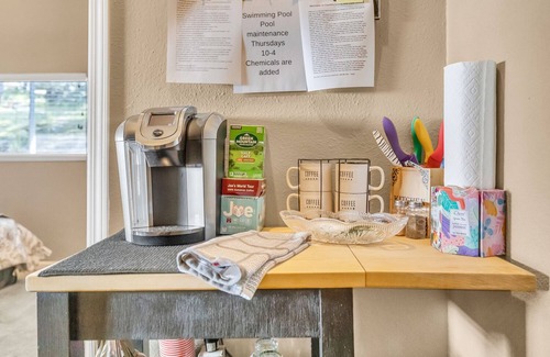 Placerville House | Country Living in Cozy Luxury.Welcome long term renters and furry friends