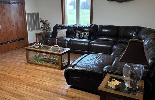 Otisco Other | Country living minutes away from Churchill, Louisville and Major attractions
