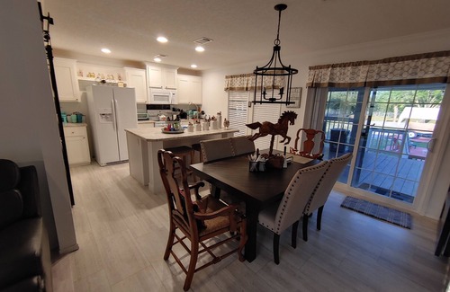 Clewiston House | Country Living w/Horse back trails and a bass fishing paradise!