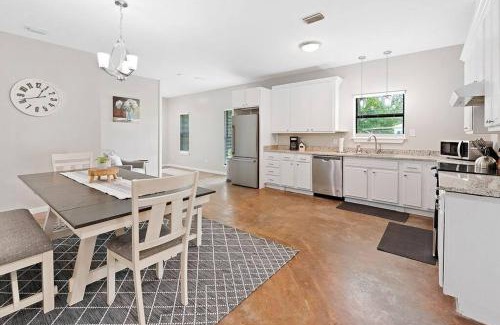 Grand Bay House | Country Living with Fishing and Bright Stars