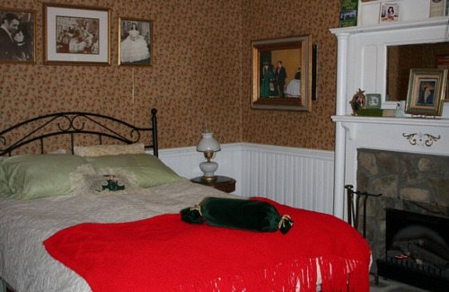 Henderson House | Country Manor