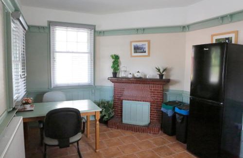 Pumpsaint Apartment | Country Mansion - Private Annexe