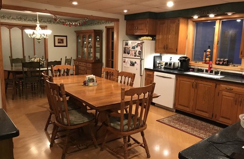 Brockport Resort | Country Mountain Paradise - Patriot Suite