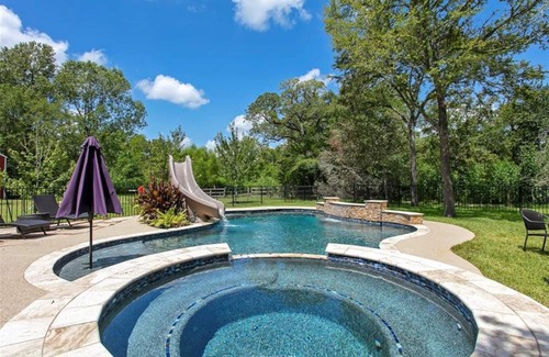 Wellborn House | Country peace and quiet just minutes from campus and Kyle Field,