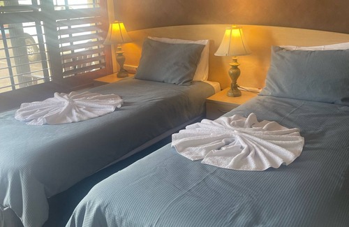 Taree Hotel | Country Plaza Motel Taree