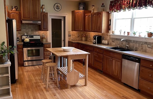 Millsboro Bed & Breakfast | Country Quiet 3 Bedroom 2 Bath Tranquil Space!