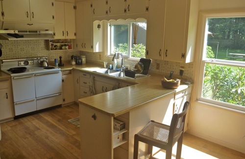 Crescent City House | Country Redwood Home With Remarkable Smith River Views