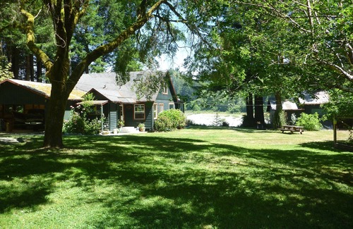 Crescent City House | Country Redwood Home With Remarkable Smith River Views