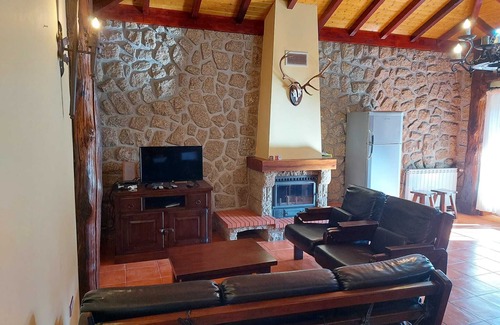 Moreira do Castelo Cottage | Country Refuge with Pool, Tennis and Incredible Views - Pure Tranquillity